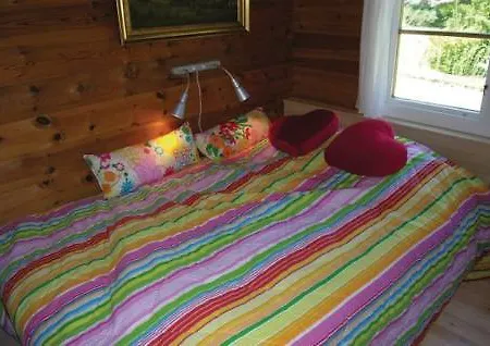 2 Bedroom Lovely In Jaegerspris Holiday home Hornsved